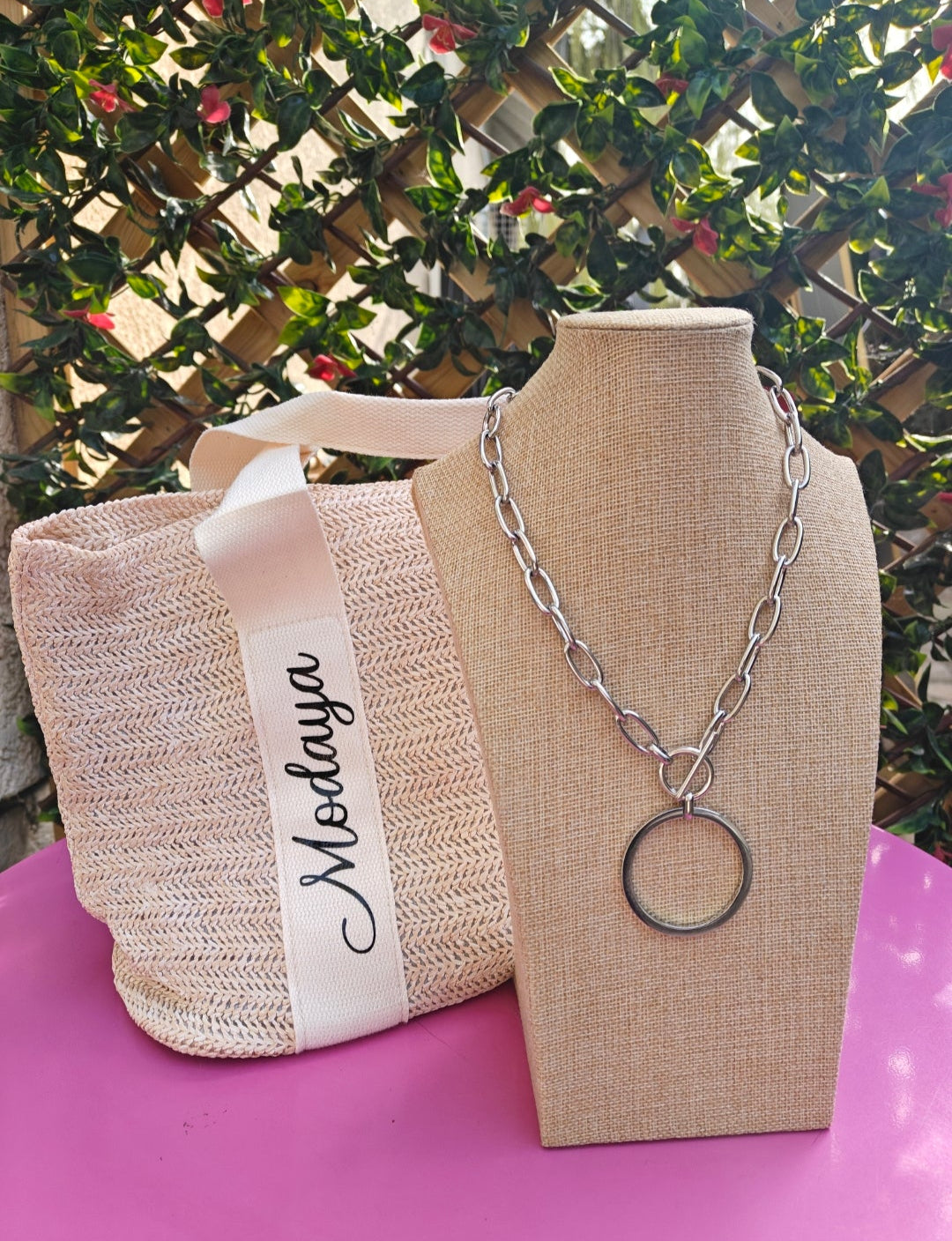Collier sautoir argenté