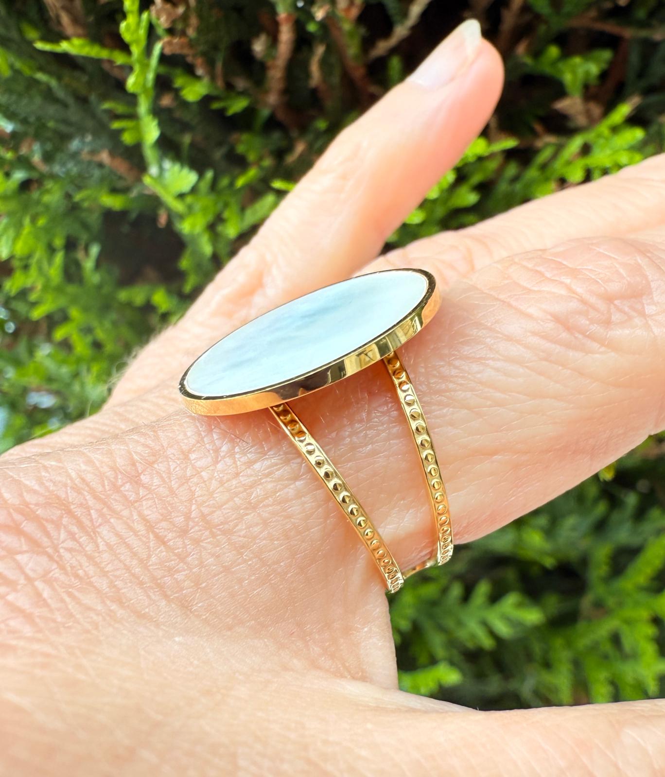Bague nacre dorée