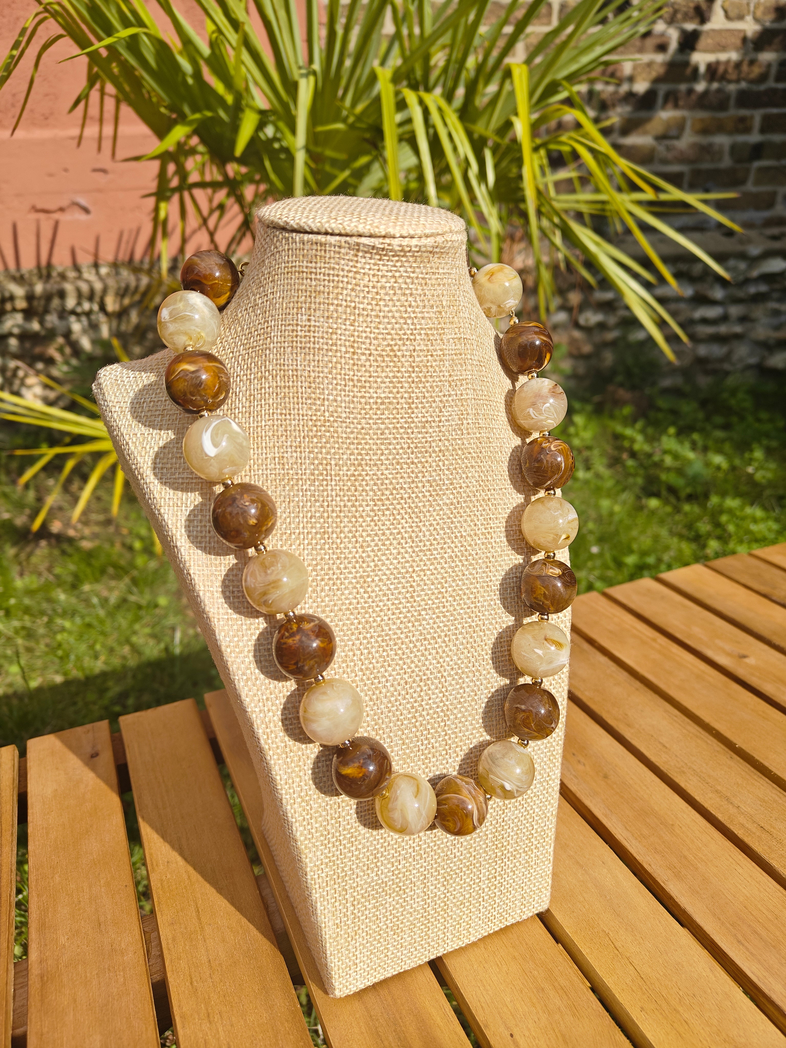 Collier boule marron