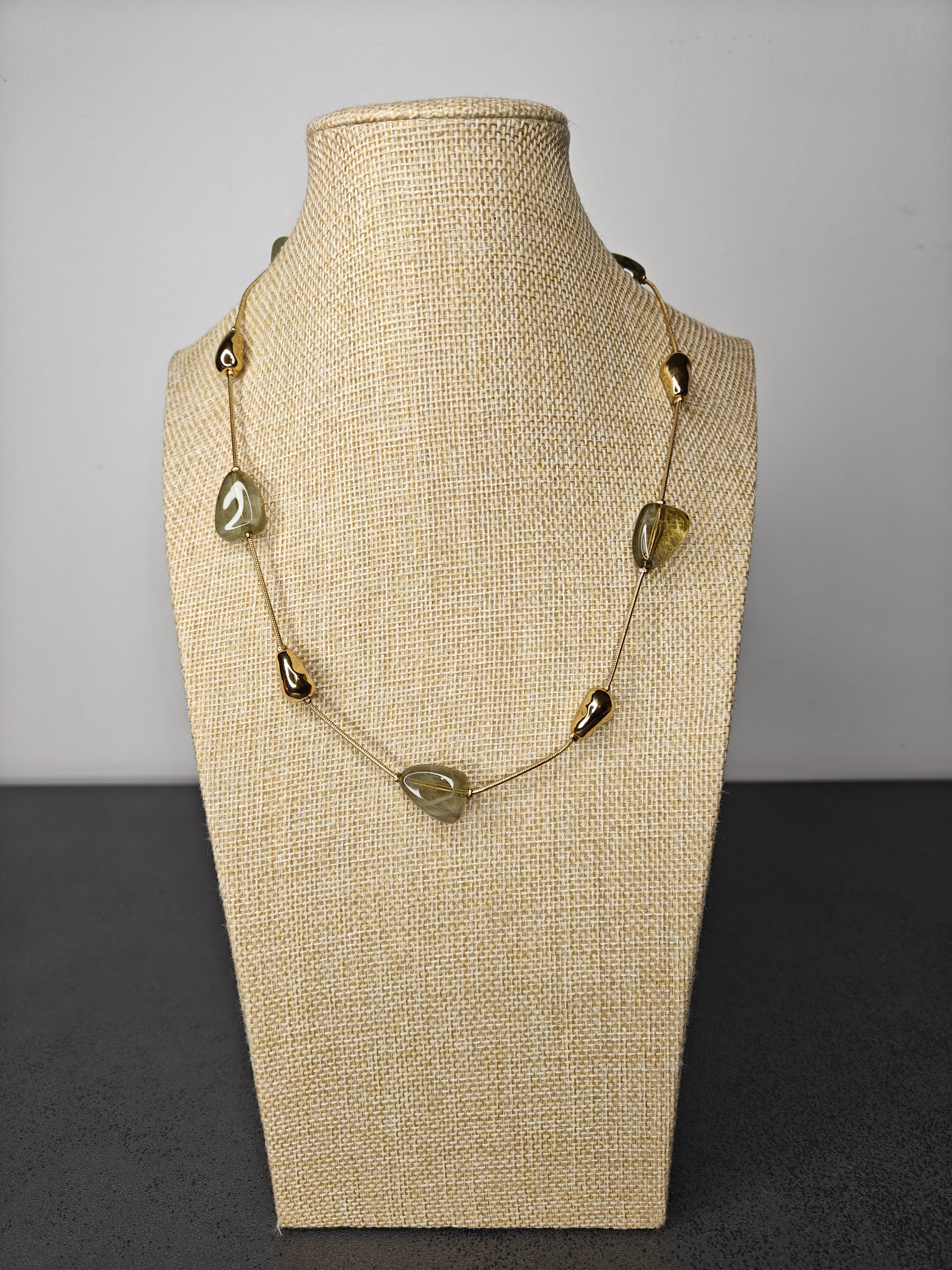 Collier organique sauge