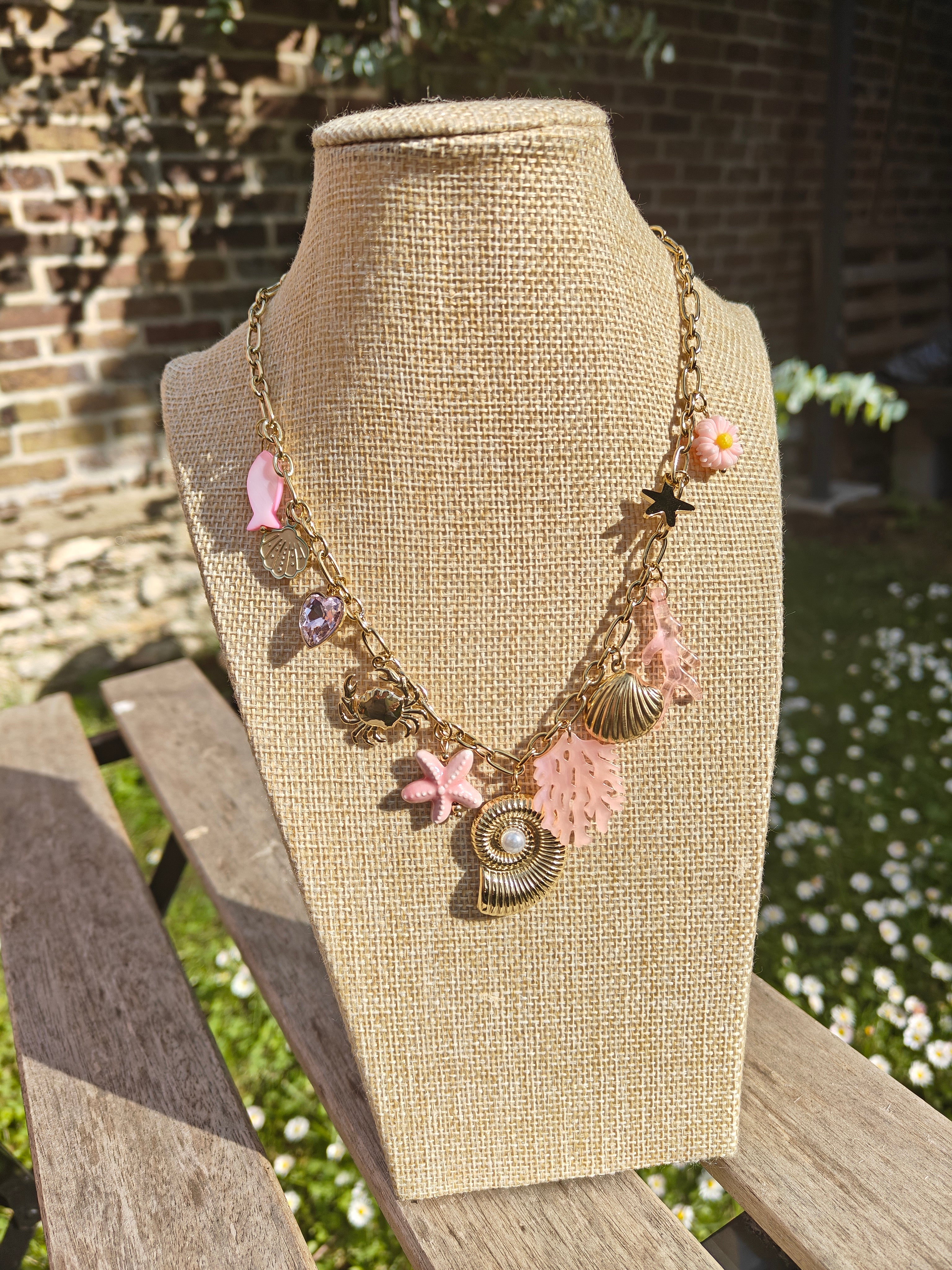 Collier trésor de l'océan rose