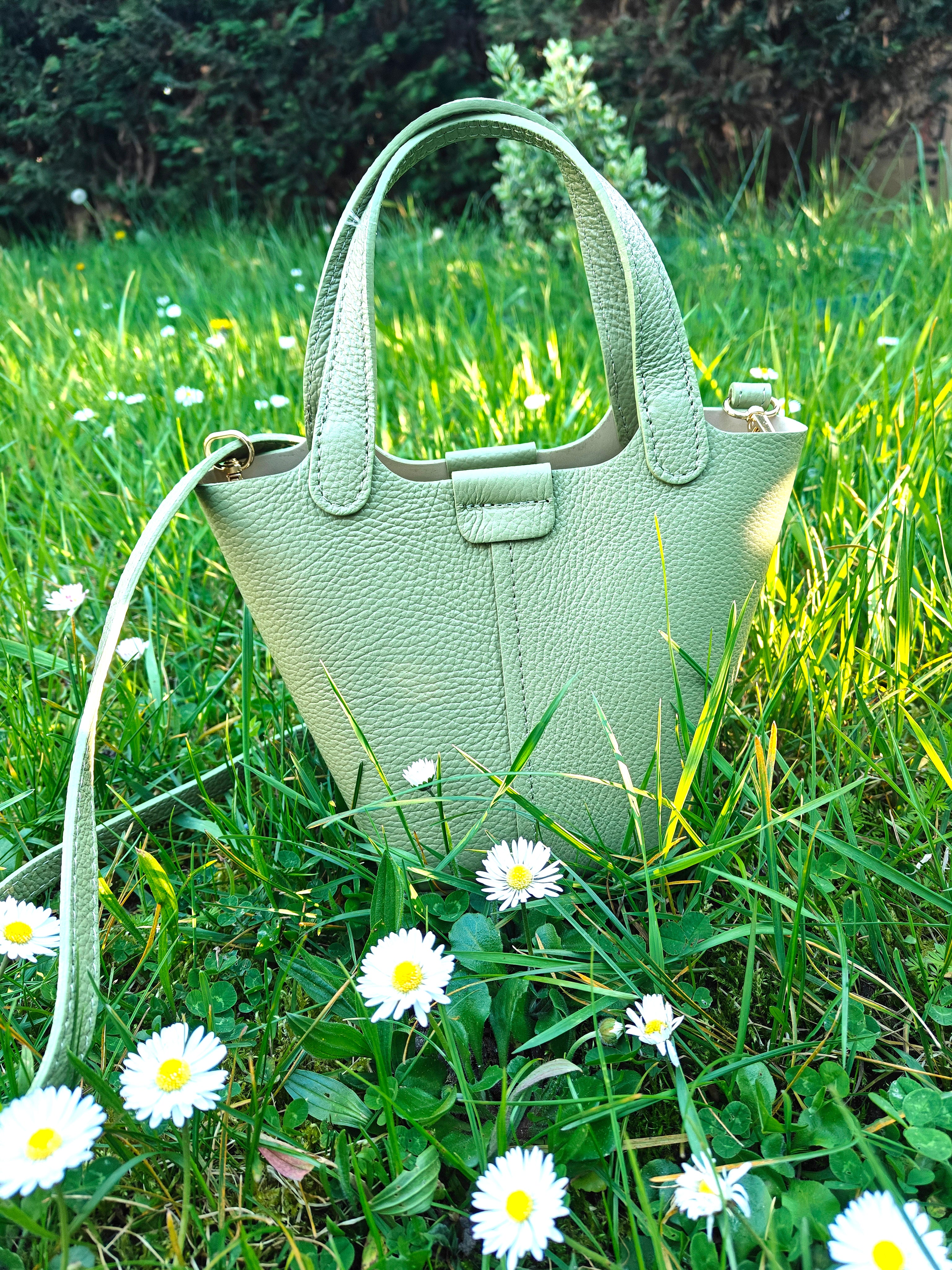 Sac trapèze cuir vert